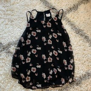 Black floral flowy tank top